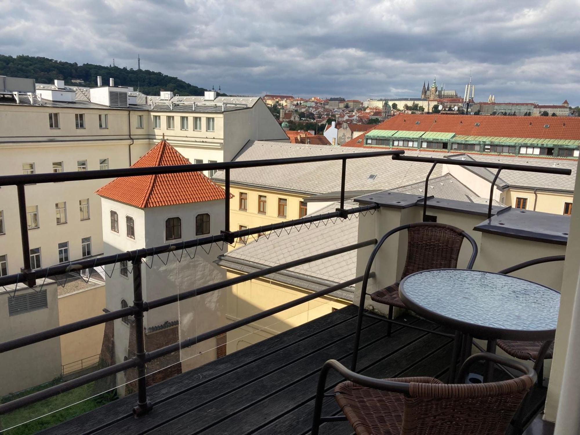 Castle View Apartment Prag Dış mekan fotoğraf